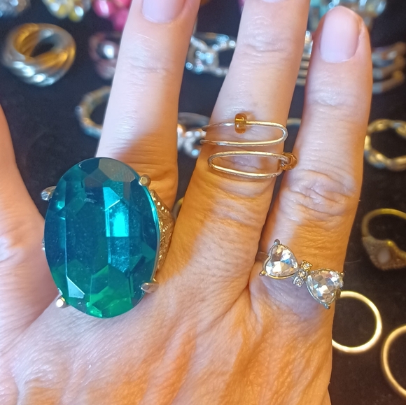 Fashion Rings - Picture 3 of 15